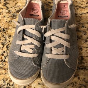 Grey corduroy sneakers